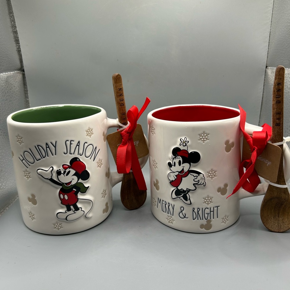 Rae Dunn Disney Mickey And Minnie Mouse Mug Set With Spoons CHRISTMAS 2025 NEW